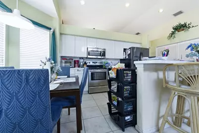 5317 Oakmont Village Circle, Lake Worth, FL 33463 - Photo 9