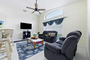 5317 Oakmont Village Cir, Lake Worth, FL 33463 - Photo 11
