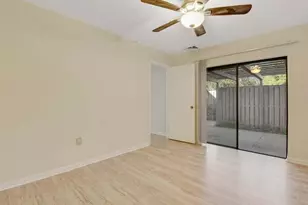 1304 13th Ln, Palm Beach Gardens, FL 33418 - Photo 11