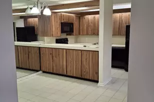 1304 13th Ln, Palm Beach Gardens, FL 33418 - Photo 3