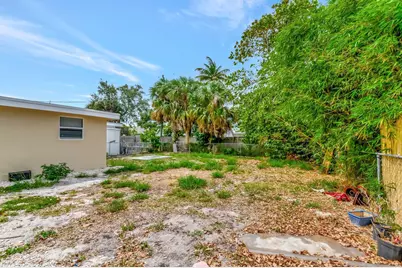 125 E Hart Street, Lantana, FL 33462 - Photo 47