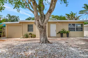 125 E Hart St, Lantana, FL 33462 - Photo 1