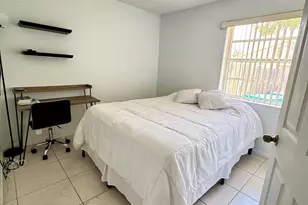 8600 NW 193rd Ter, Hialeah, FL 33015 - Photo 17