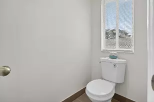 10772 SW 14th Pl, Davie, FL 33324 - Photo 35