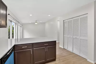 10772 SW 14th Place, Davie, FL 33324 - Photo 13