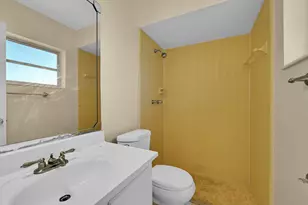 160 NE Bracken Rd, Port Saint Lucie, FL 34983 - Photo 15