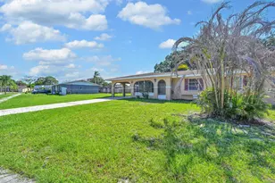 160 NE Bracken Rd, Port Saint Lucie, FL 34983 - Photo 3