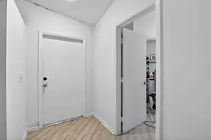 11145 NW 38th Pl, Sunrise, FL 33351 - Photo 11