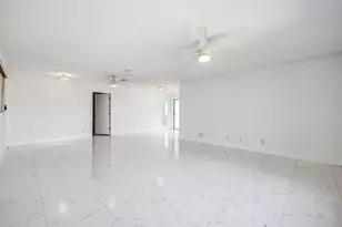 941 Crystal Lake Dr, Deerfield Beach, FL 33064 - Photo 7