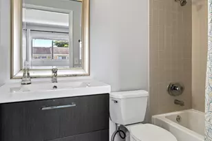 307 Palm Cir E, Pembroke Pines, FL 33025 - Photo 3