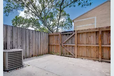 307 Palm Circle E, Pembroke Pines, FL 33025 - Photo 33