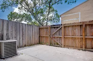 307 Palm Cir E, Pembroke Pines, FL 33025 - Photo 33