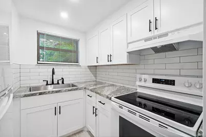 626 N Federal Highway #Unit 3, Lake Worth Beach, FL 33460 - Photo 1