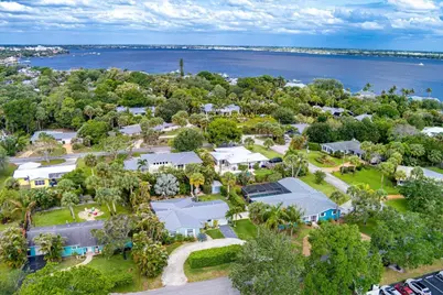 206 SE Wentworth Drive, Stuart, FL 34996 - Photo 39