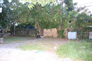 1920 N 65th Way, Hollywood, FL 33024 - Photo 9