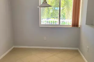 7878 Trent Dr, Tamarac, FL 33321 - Photo 9