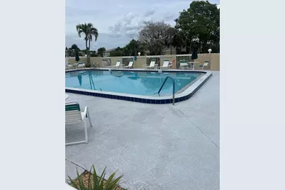 1537 SE Royal Green Circle SE #E 201, Port Saint Lucie, FL 34952 - Photo 3
