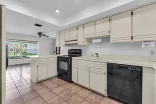 121 W Cypress Rd, Greenacres, FL 33467 - Photo 15