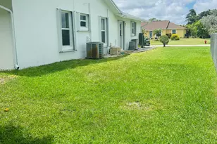 121 W Cypress Rd, Greenacres, FL 33467 - Photo 5