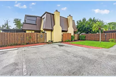 3502 Gardens East Drive #B, Palm Beach Gardens, FL 33410 - Photo 3