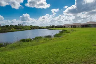 12109 SW Aventino Dr, Port Saint Lucie, FL 34987 - Photo 11