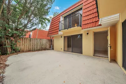 713 NW 99th Circle, Plantation, FL 33324 - Photo 3