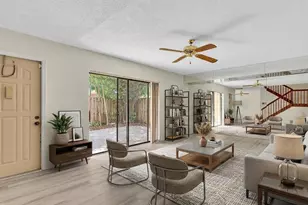713 NW 99th Cir, Plantation, FL 33324 - Photo 7