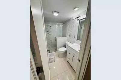 16 Windsor A, West Palm Beach, FL 33417 - Photo 5