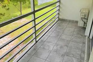 16 Windsor A, West Palm Beach, FL 33417 - Photo 9