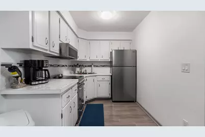 228 Hibiscus Avenue #233, Lauderdale by the Sea, FL 33308 - Photo 13
