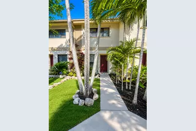 3062 S Oakland Forest Drive #203, Oakland Park, FL 33309 - Photo 1