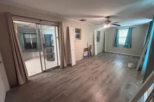 202 W Balboa St, Fort Pierce, FL 34949 - Photo 9