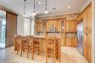 8197 NW 107th Ln, Parkland, FL 33076 - Photo 9