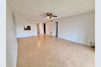 120 Lake Evelyn Drive, West Palm Beach, FL 33411 - Photo 7