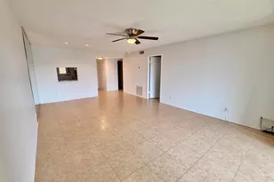 120 Lake Evelyn Dr, West Palm Beach, FL 33411 - Photo 7