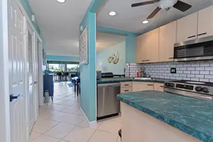 455 Paradise Isle Blvd, Hallandale Beach, FL 33009 - Photo 17