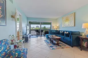 455 Paradise Isle Blvd, Hallandale Beach, FL 33009 - Photo 25