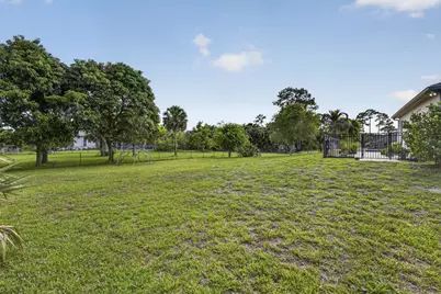 17070 N 90th St N, The Acreage, FL 33470 - Photo 77