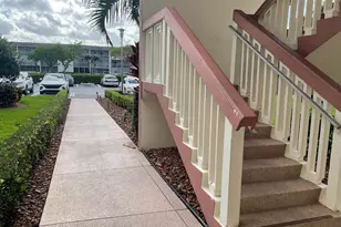 189 E Preston Way, Boca Raton, FL 33434 - Photo 9