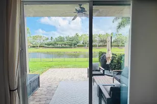 8469 Calabria Lakes Drive, Boynton Beach, FL 33473 - Photo 31