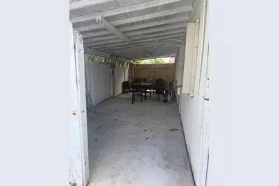 4440 NE 4th Avenue, Deerfield Beach, FL 33064 - Photo 17