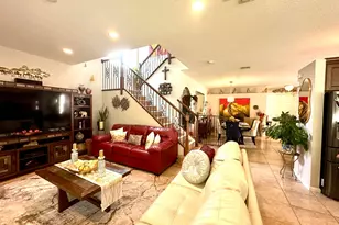 9205 Dupont Pl, Wellington, FL 33414 - Photo 13