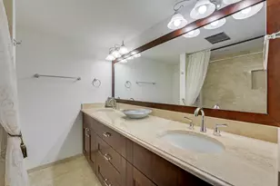 210 Wellington E, West Palm Beach, FL 33417 - Photo 17