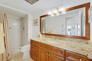 210 Wellington E, West Palm Beach, FL 33417 - Photo 19