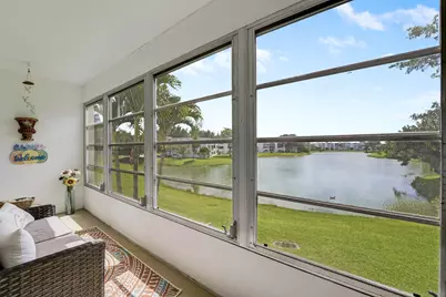 210 Wellington E, West Palm Beach, FL 33417 - Photo 21