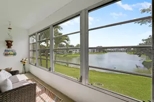 210 Wellington E, West Palm Beach, FL 33417 - Photo 21