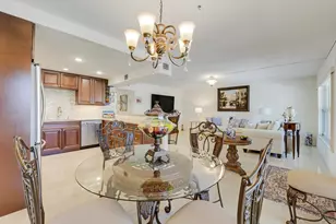 210 Wellington E, West Palm Beach, FL 33417 - Photo 9