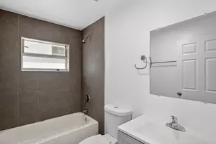 2902 NW 44th St, Miami, FL 33142 - Photo 15