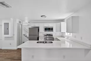 2902 NW 44th St, Miami, FL 33142 - Photo 11