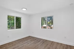 2902 NW 44th St, Miami, FL 33142 - Photo 19